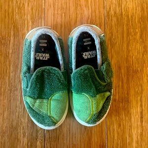 TOMS unisex- Kids Toms X Star Wars Olive Yoda Print Terry